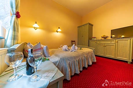 Queen Room with Balcony