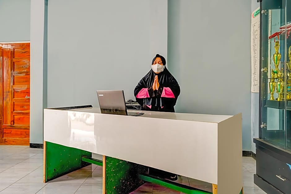 OYO 90997 Eco DesaCibodasBabakanGentong2Syariah