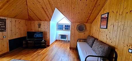 Deluxe Double Room (2 Adults + 1 Child)