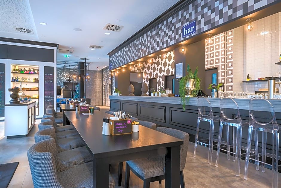 HOLIDAY INN - THE NIU SQUARE MANNHEIM By IHG
