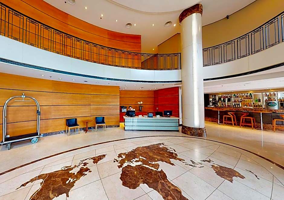 Estanplaza Funchal Faria Lima