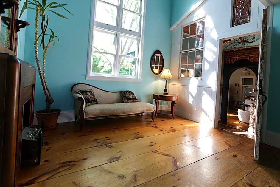 Jackson's Falls Country Inn