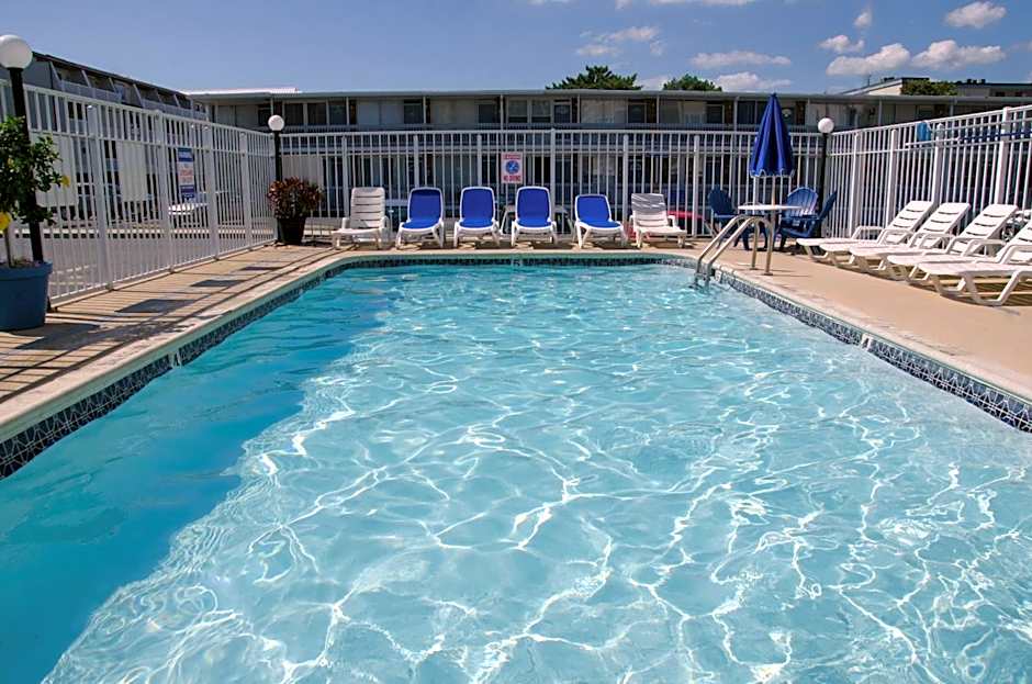 SeaLoft Oceanfront Hotel