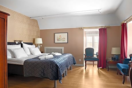2 Single Beds, Non-Smoking, Superior Room, Full Breakfast