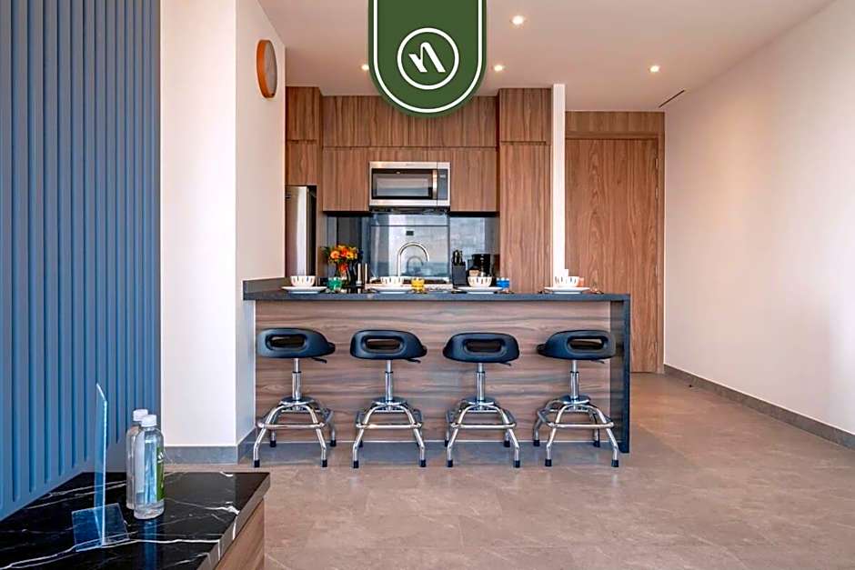 Luxury 2 BR Condo in Reforma - Skyline View - Pool