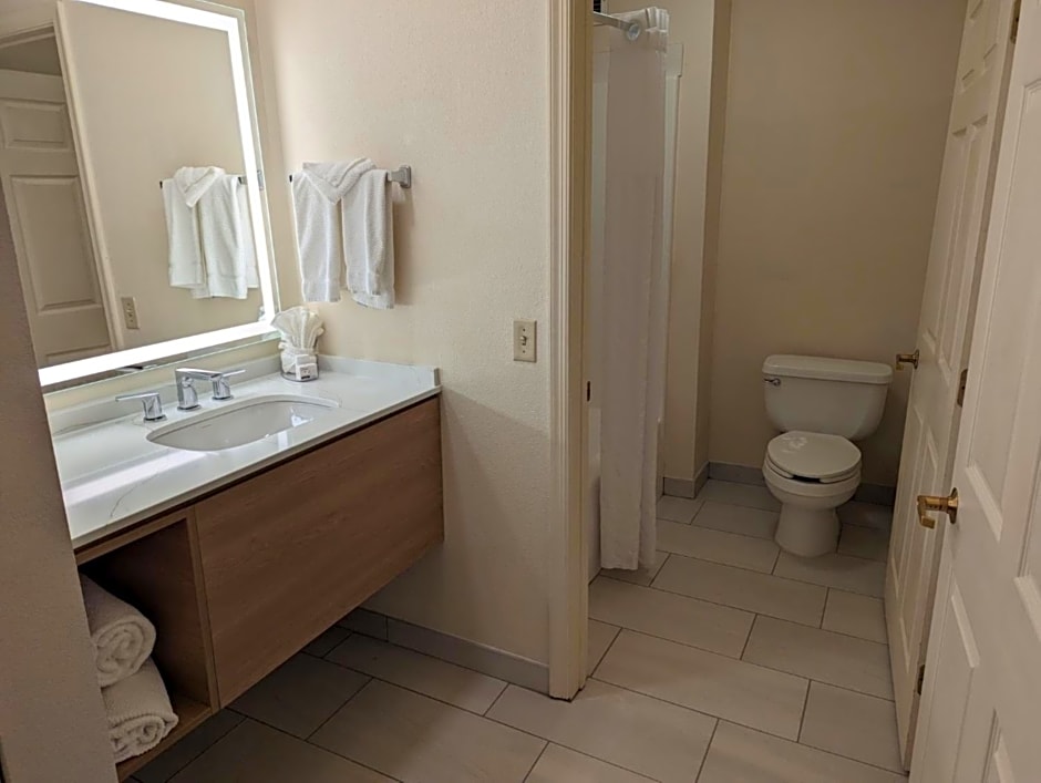 Staybridge Suites Allentown Airport Lehigh Valley By IHG