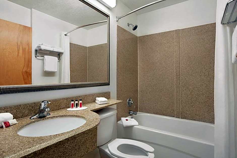 Microtel Inn & Suites By Wyndham Culpeper