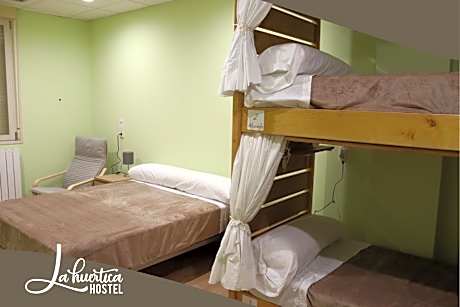 Hostel La Huertica
