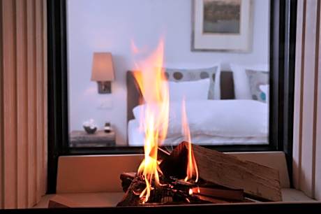 Deluxe Suite with Spa Bath