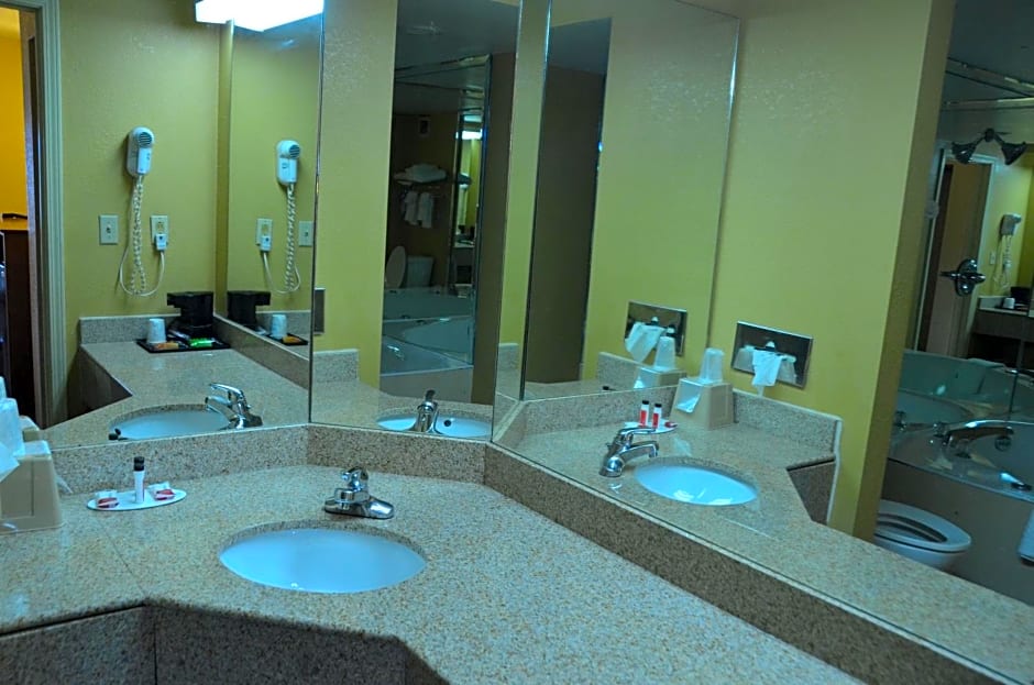 Days Inn by Wyndham Airport Nashville East