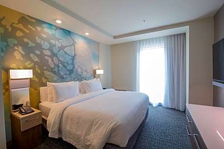 King Suite with Sofa Bed - Hearing Accessible
