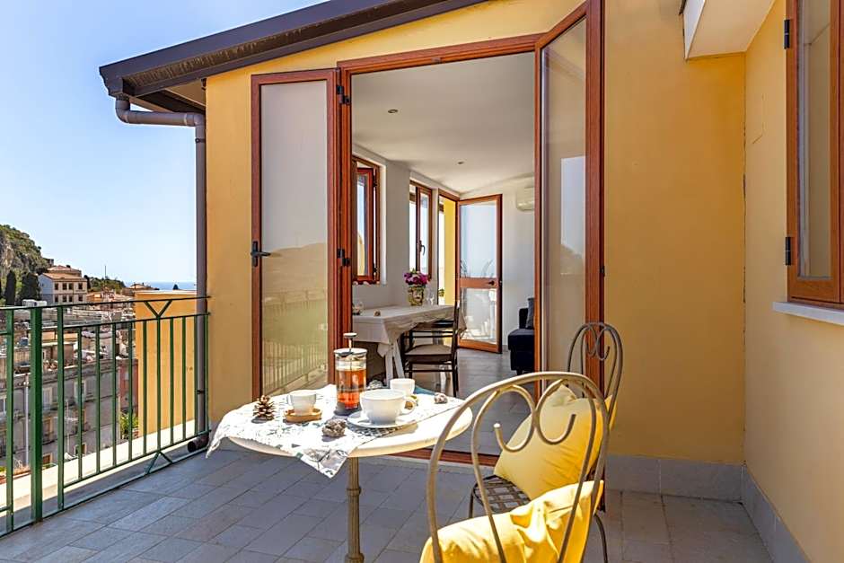 Tauromenion Guest House