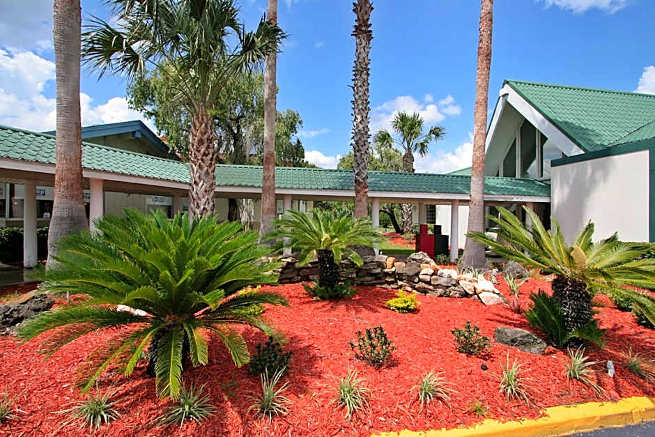 Travelodge by Wyndham Lakeland