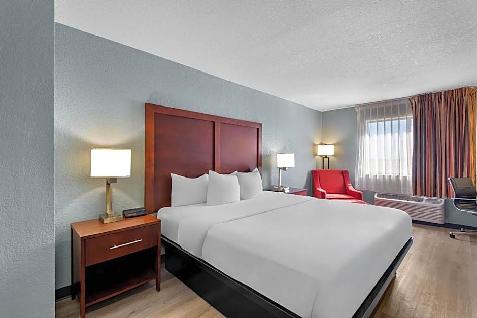 Quality Inn Waverly