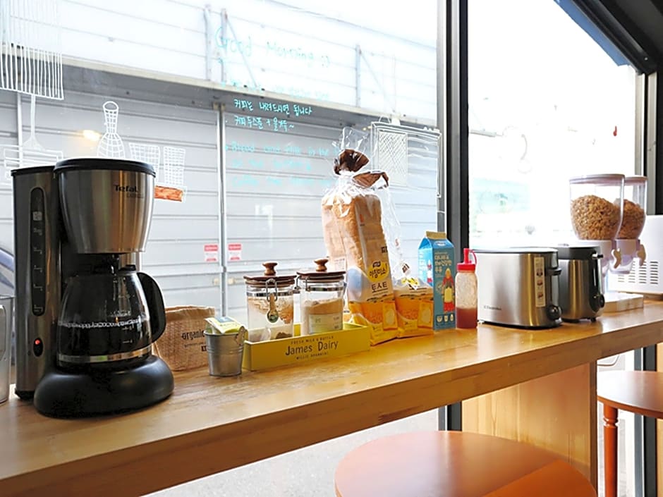 James Blue Guesthouse - Hostel