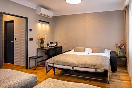 Standard Quadruple Room