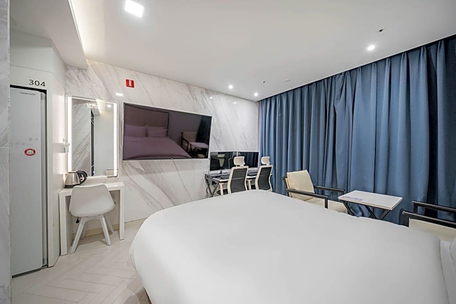 Daegu Dongseongro Hotel Labella