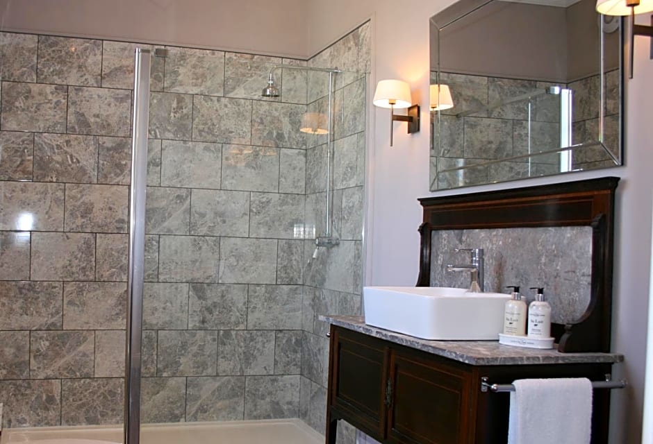 The Old Parsonage Country House