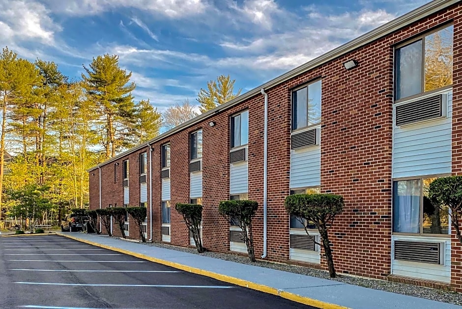 Days Inn by Wyndham Brunswick Bath Area