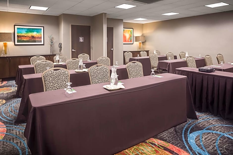 Holiday Inn Wichita East I-35, an IHG Hotel