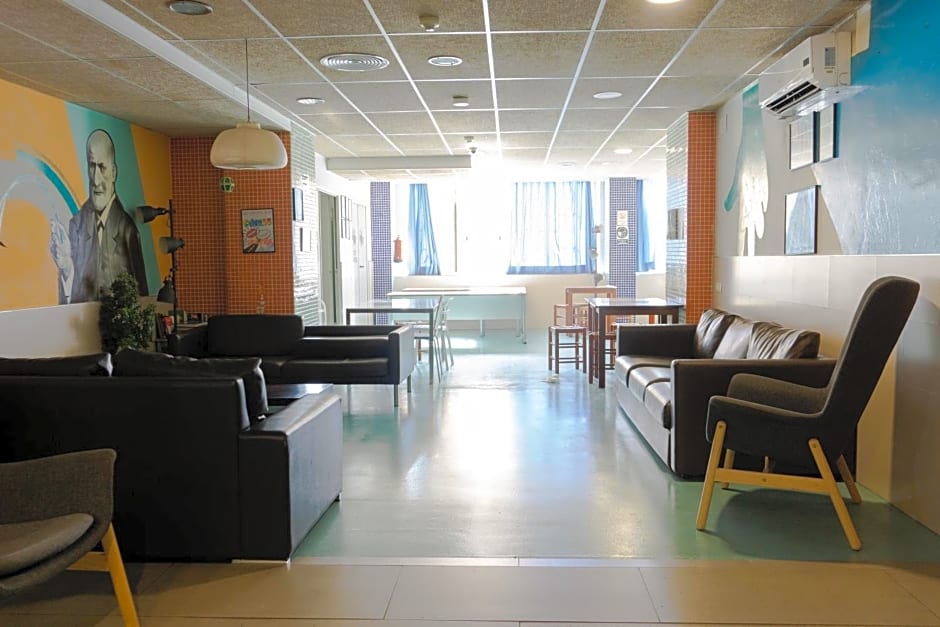 Be Dream Hostel