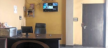 Hotel O The Moonshine Hotel