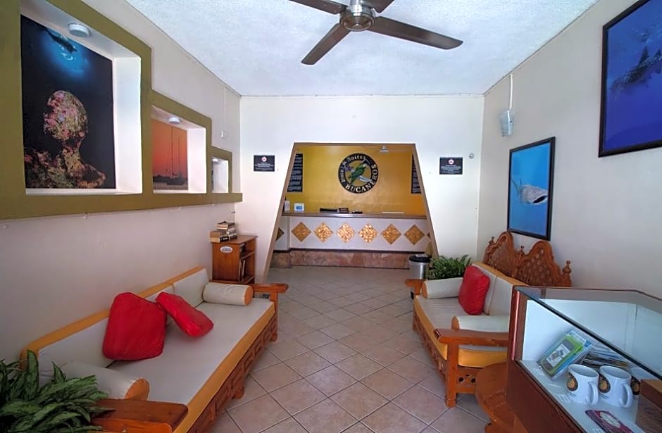 Hotel Bucaneros