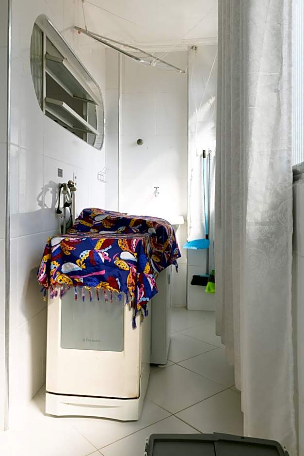 Otimo apto c WiFi a 700m da Praia do Tombo-Guaruja