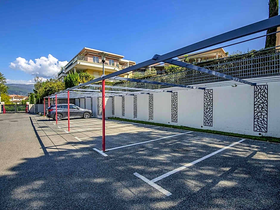 Ibis Cannes Mouans Sartoux