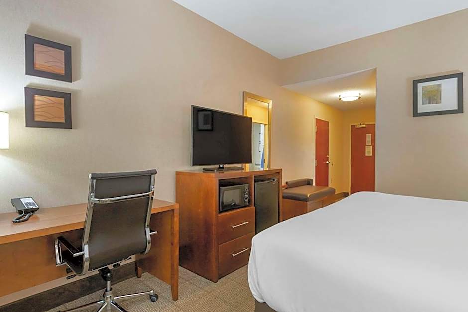 Comfort Inn & Suites Jackson North