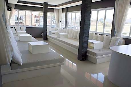 Marina Residence