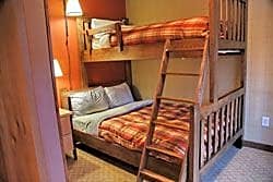 Hotel Canoe and Suites