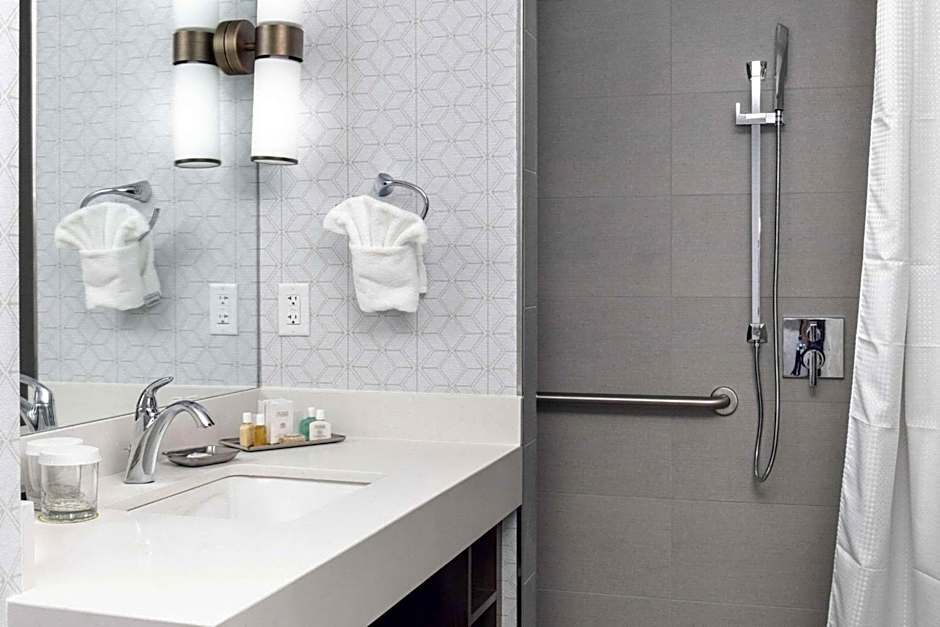 Haywood Park Hotel, Ascend Hotel Collection
