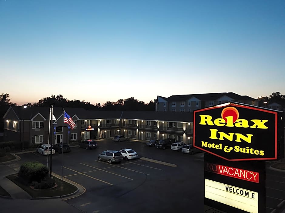 Relax Inn Motel and Suites Omaha
