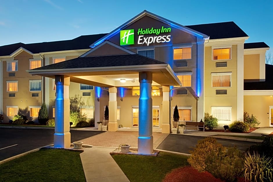 Holiday Inn Express & Suites Gibson