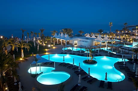 Sunrise Pearl Hotel & Spa - Alojamientos en PROTARAS