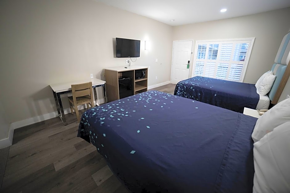 Mid City Inn & Suites Pico Rivera