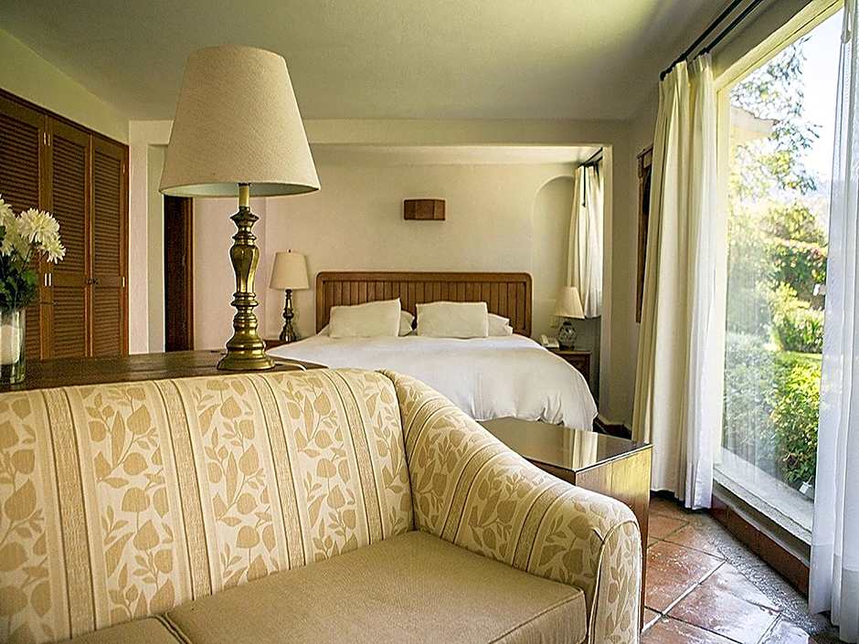 Casa Bugambilia, Un Pequeño Hotel en Tepoztlán