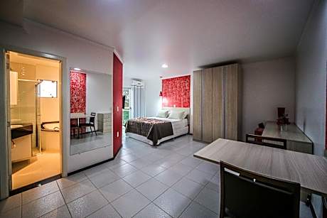 Queen Suite with Spa Bath