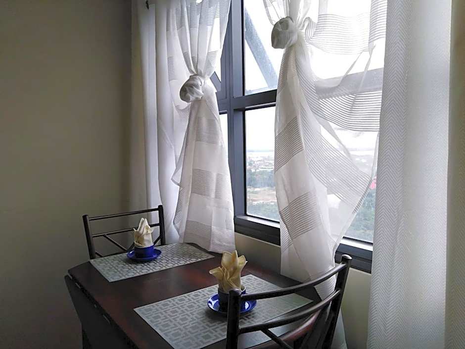 HORIZON 101 A6 beside Mango bar,Robinson mall,free pool,wifi,kitchen