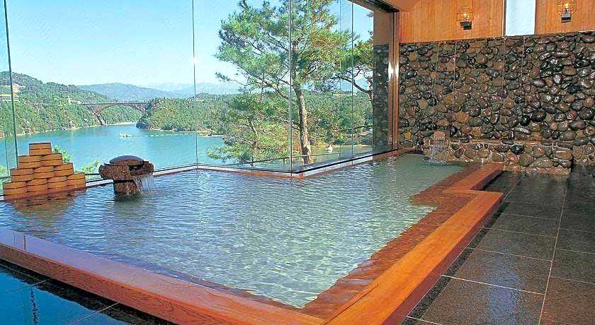 Enakyo Grand Hotel