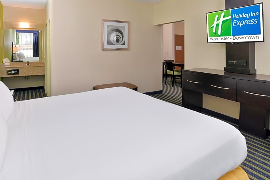 Holiday Inn Express Worcester, an IHG Hotel