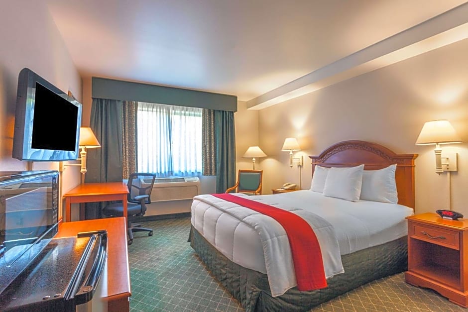 Baymont INN & Suites by Wyndham
