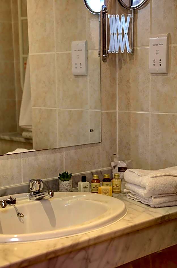 Best Western Plus Bentley Hotel