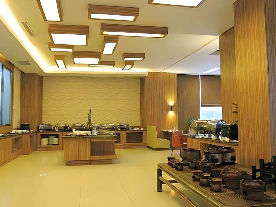 Cavinton Hotel Yogyakarta by Tritama Hospitality