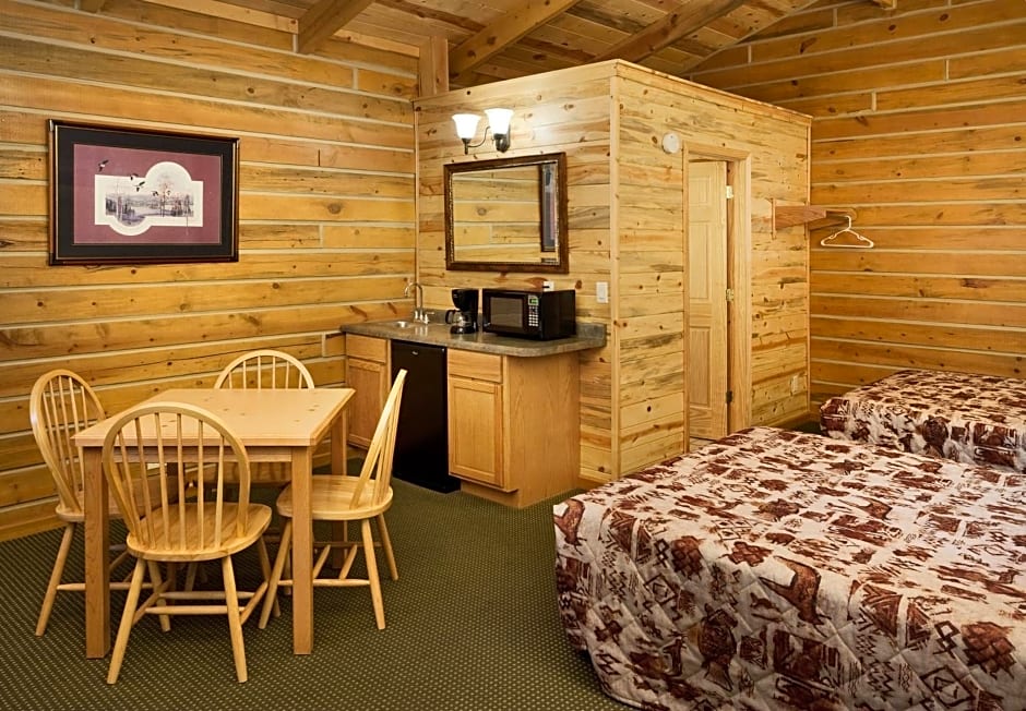 Rock Crest Lodge & Cabins