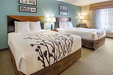 Standard Queen Room with Two Queen Beds - Non-Smoking