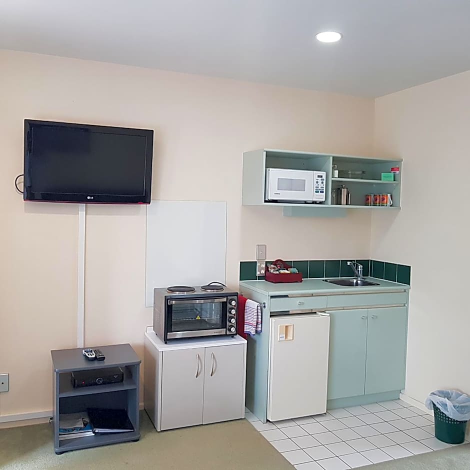 Pavilion Motel & Conference Centre