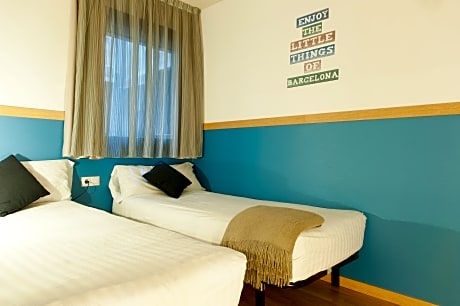 TWO BEDROOM APARTMENT 4 CAPACITY