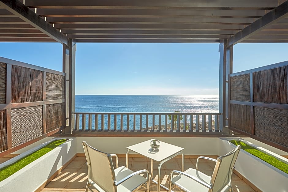 Photo 1 of 4 of JUNIOR SUITE PREFERRED CLUB OCEAN VIEW 1 ADULT